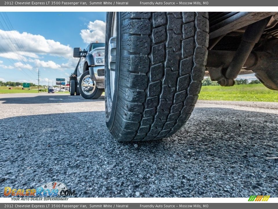 2012 Chevrolet Express LT 3500 Passenger Van Summit White / Neutral Photo #12