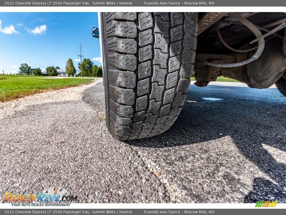 2012 Chevrolet Express LT 3500 Passenger Van Summit White / Neutral Photo #14