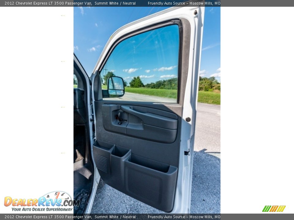 2012 Chevrolet Express LT 3500 Passenger Van Summit White / Neutral Photo #28