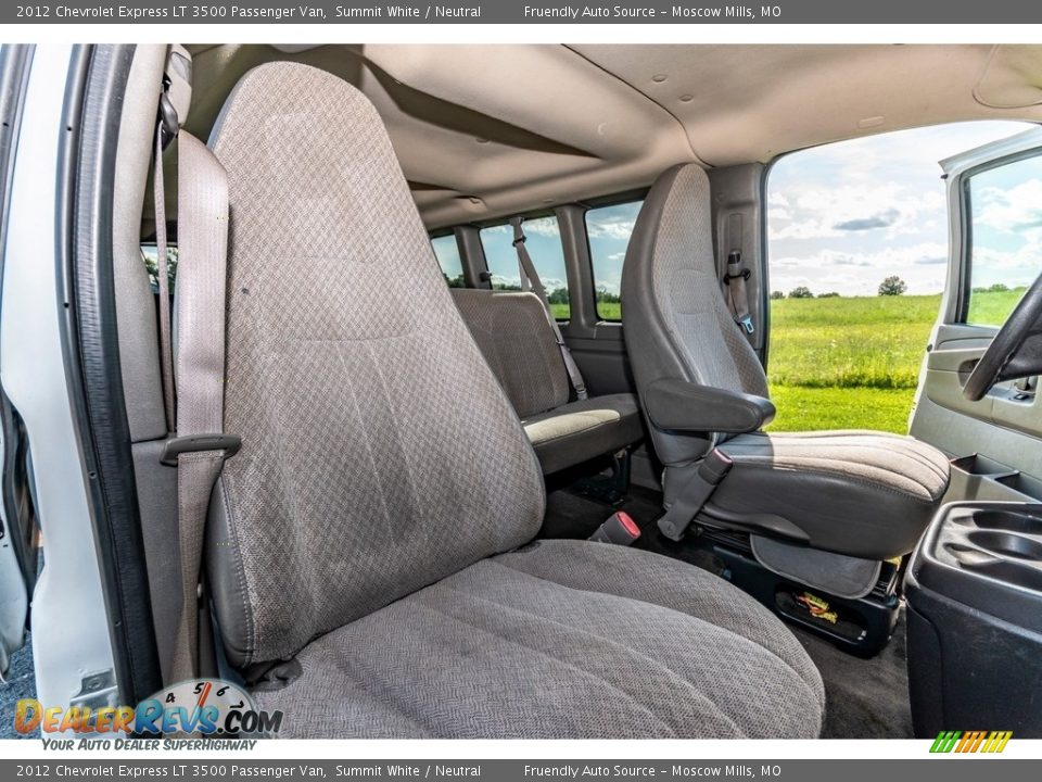 2012 Chevrolet Express LT 3500 Passenger Van Summit White / Neutral Photo #31