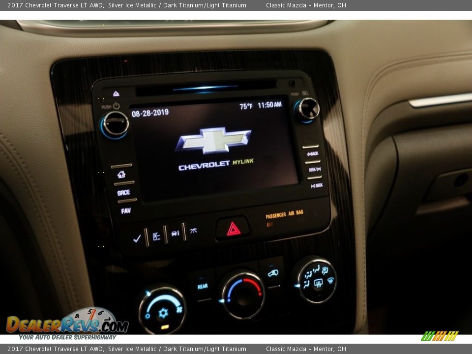 2017 Chevrolet Traverse LT AWD Silver Ice Metallic / Dark Titanium/Light Titanium Photo #8