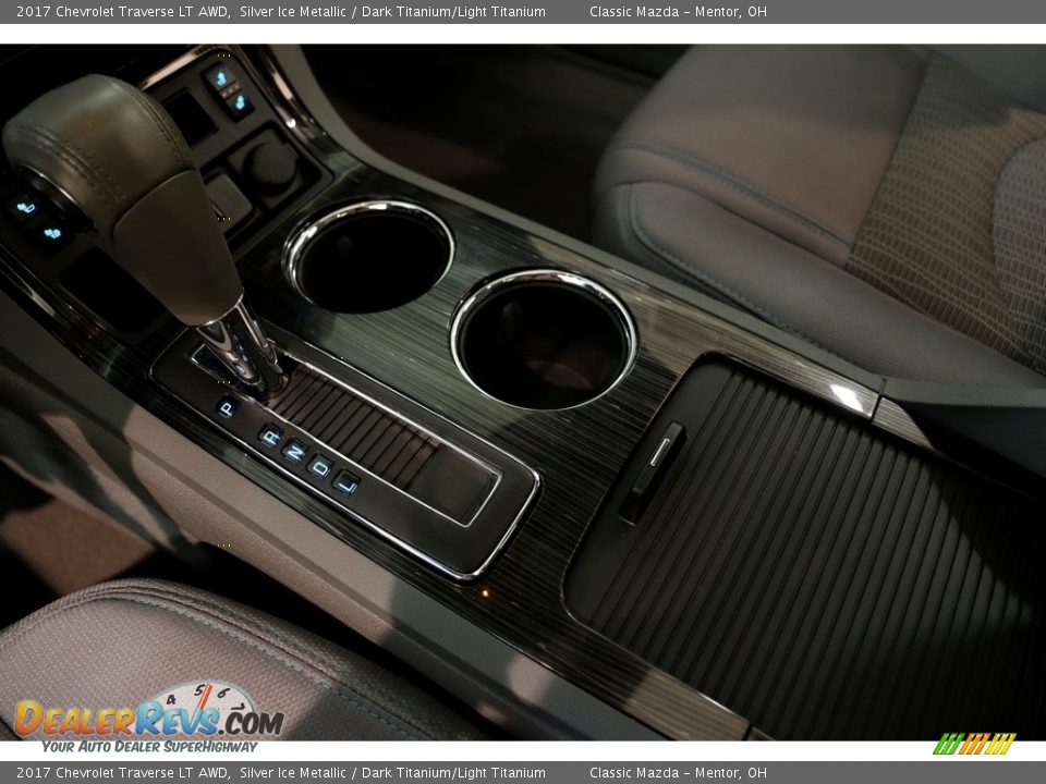 2017 Chevrolet Traverse LT AWD Silver Ice Metallic / Dark Titanium/Light Titanium Photo #9