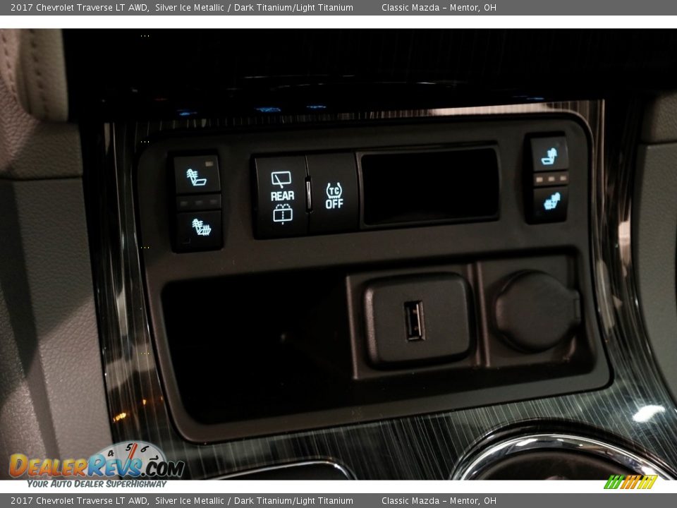 2017 Chevrolet Traverse LT AWD Silver Ice Metallic / Dark Titanium/Light Titanium Photo #11