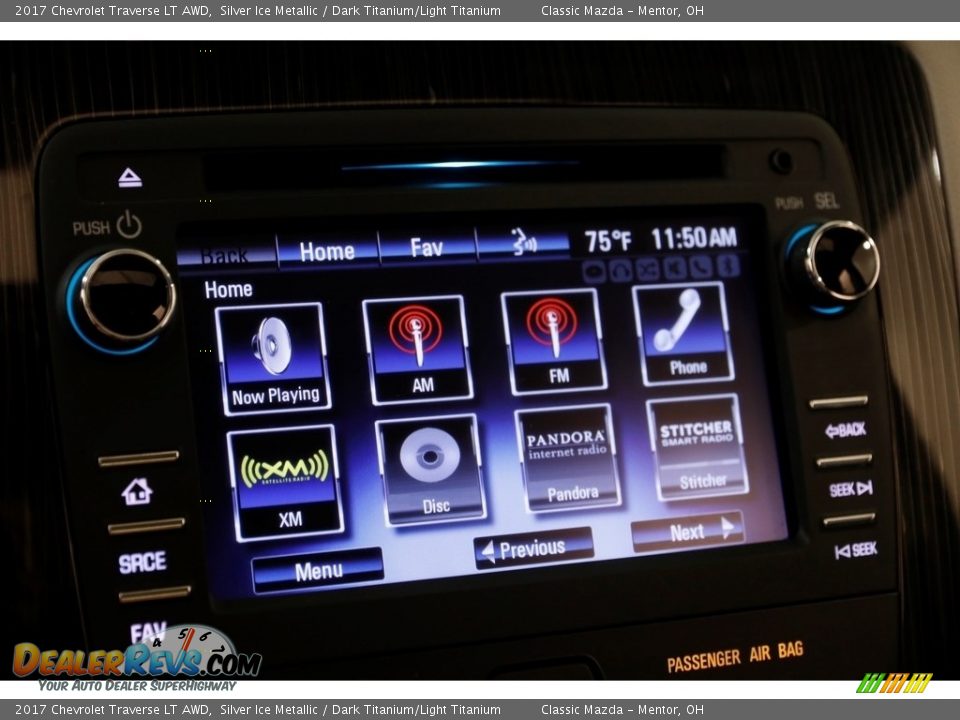 2017 Chevrolet Traverse LT AWD Silver Ice Metallic / Dark Titanium/Light Titanium Photo #13