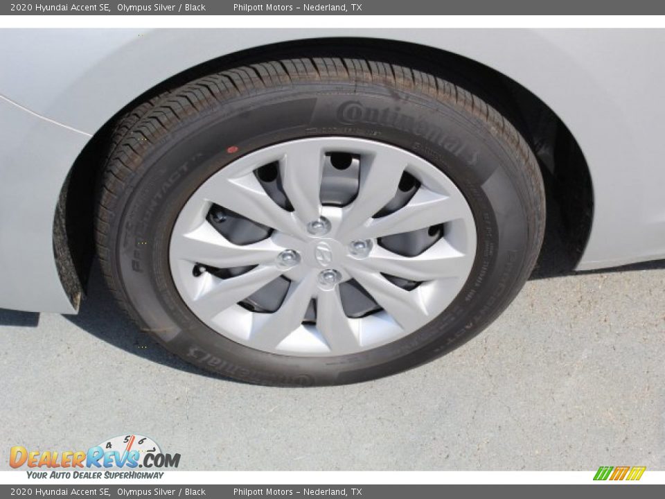 2020 Hyundai Accent SE Wheel Photo #5