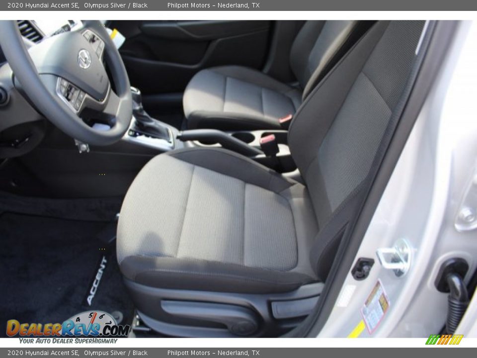 Front Seat of 2020 Hyundai Accent SE Photo #10
