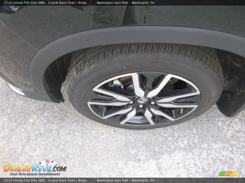 2019 Honda Pilot Elite AWD Crystal Black Pearl / Beige Photo #7