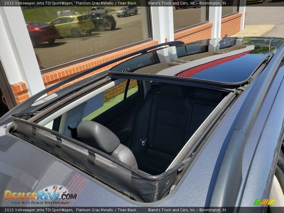 2013 Volkswagen Jetta TDI SportWagen Platinum Gray Metallic / Titan Black Photo #28