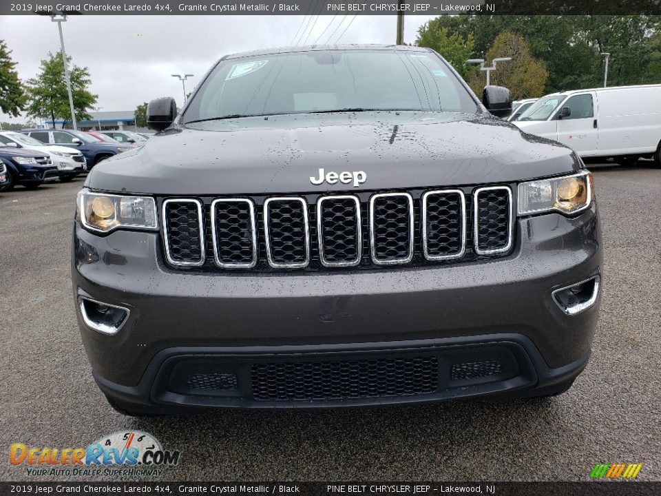 2019 Jeep Grand Cherokee Laredo 4x4 Granite Crystal Metallic / Black Photo #2