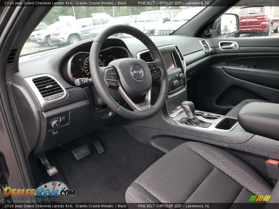 2019 Jeep Grand Cherokee Laredo 4x4 Granite Crystal Metallic / Black Photo #7