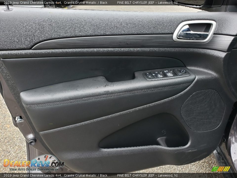 2019 Jeep Grand Cherokee Laredo 4x4 Granite Crystal Metallic / Black Photo #8