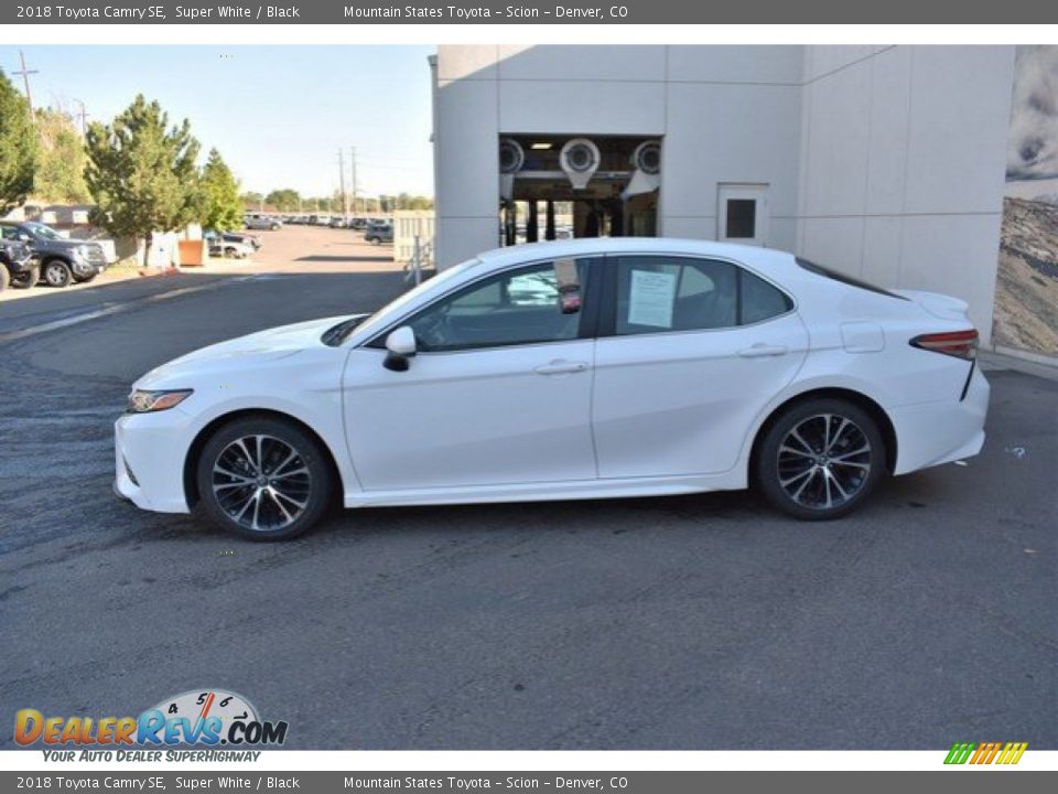 2018 Toyota Camry SE Super White / Black Photo #3