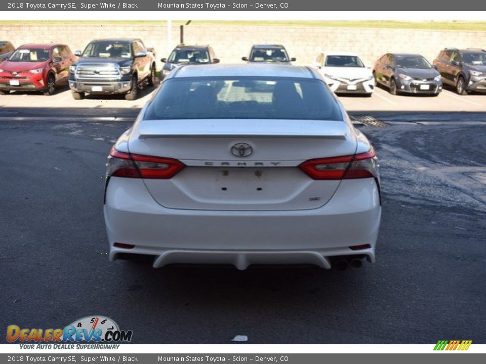 2018 Toyota Camry SE Super White / Black Photo #5