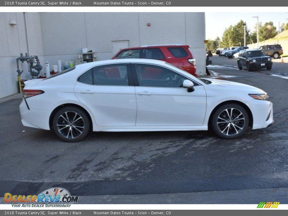 2018 Toyota Camry SE Super White / Black Photo #7