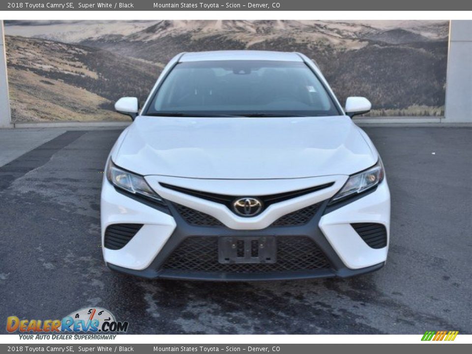 2018 Toyota Camry SE Super White / Black Photo #8