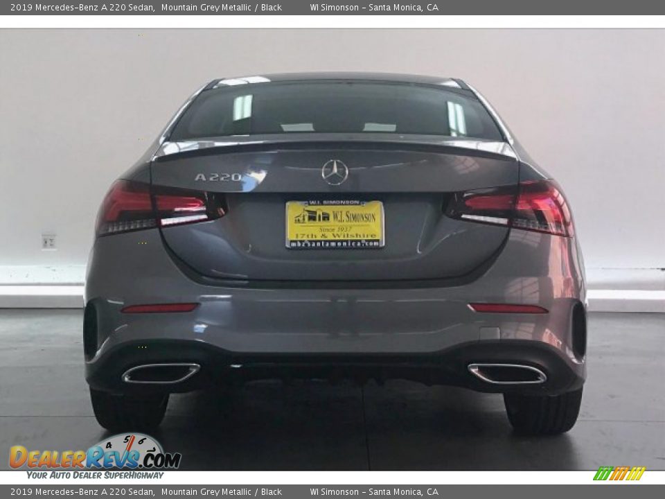 2019 Mercedes-Benz A 220 Sedan Mountain Grey Metallic / Black Photo #3