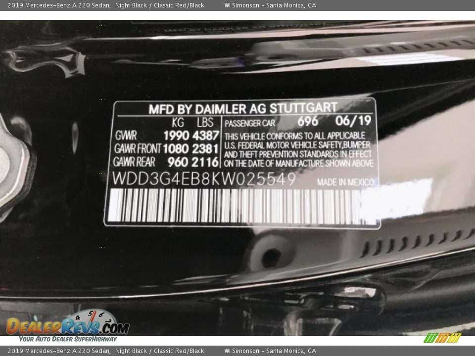 2019 Mercedes-Benz A 220 Sedan Night Black / Classic Red/Black Photo #11