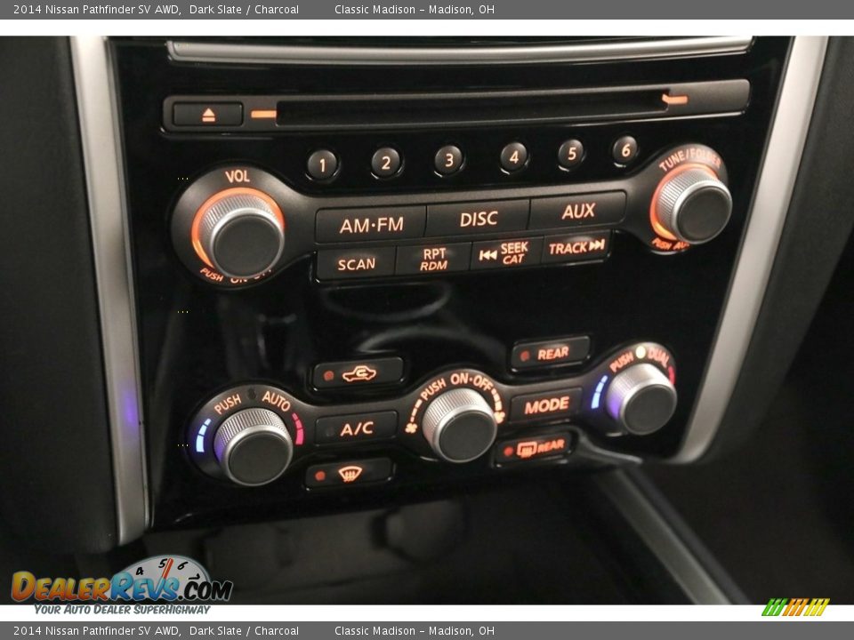 2014 Nissan Pathfinder SV AWD Dark Slate / Charcoal Photo #15