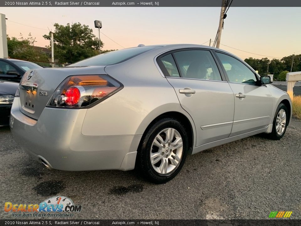 2010 Nissan Altima 2.5 S Radiant Silver / Charcoal Photo #3