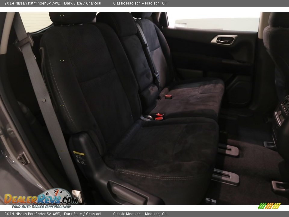 2014 Nissan Pathfinder SV AWD Dark Slate / Charcoal Photo #18