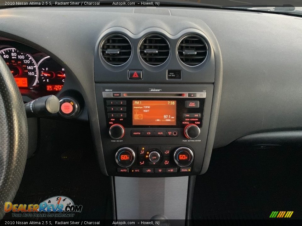 2010 Nissan Altima 2.5 S Radiant Silver / Charcoal Photo #15