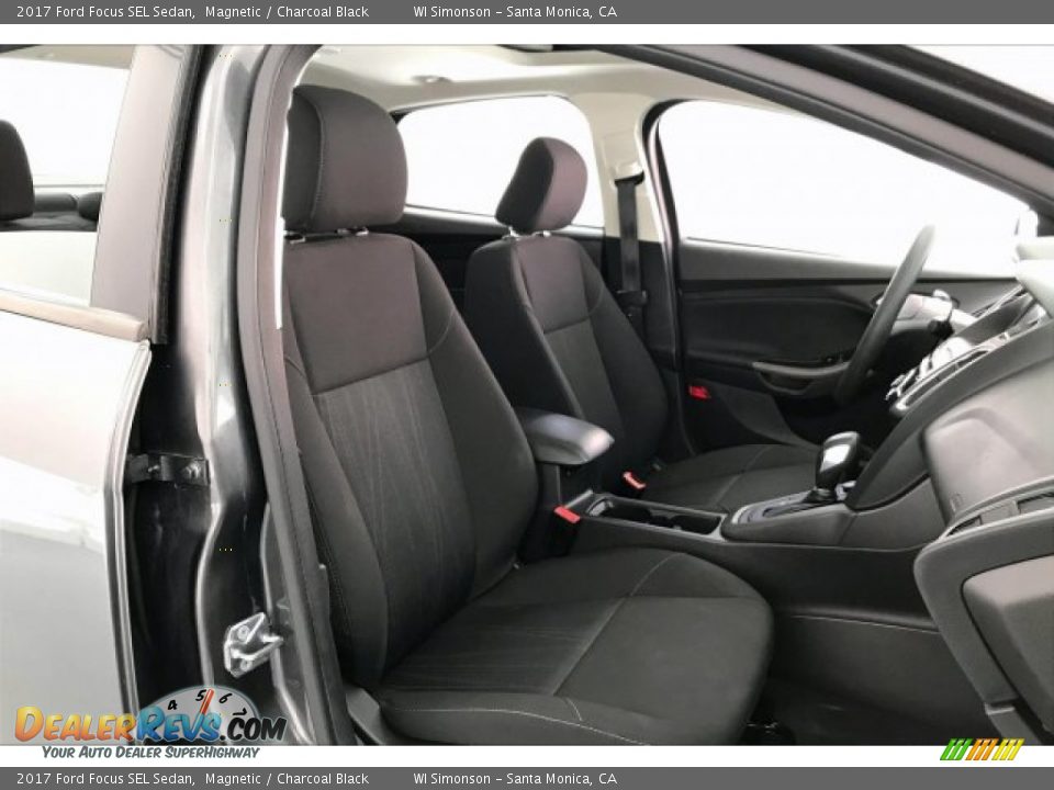 Front Seat of 2017 Ford Focus SEL Sedan Photo #6