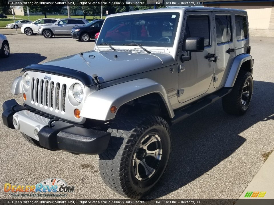2011 Jeep Wrangler Unlimited Sahara 4x4 Bright Silver Metallic / Black/Dark Saddle Photo #6