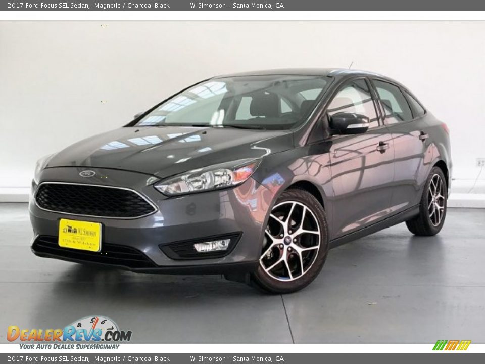 Magnetic 2017 Ford Focus SEL Sedan Photo #12