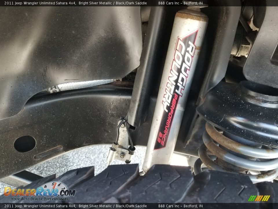 2011 Jeep Wrangler Unlimited Sahara 4x4 Bright Silver Metallic / Black/Dark Saddle Photo #9