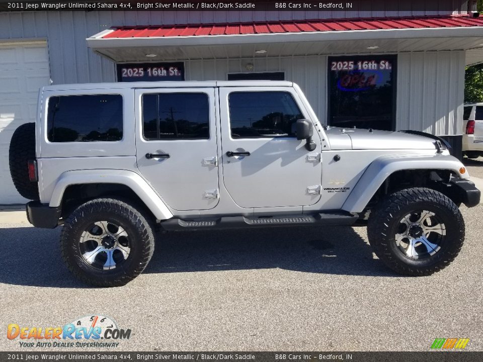 2011 Jeep Wrangler Unlimited Sahara 4x4 Bright Silver Metallic / Black/Dark Saddle Photo #16