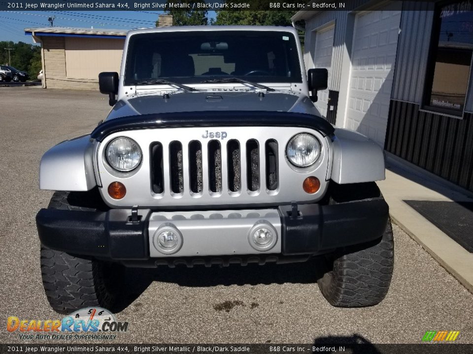 2011 Jeep Wrangler Unlimited Sahara 4x4 Bright Silver Metallic / Black/Dark Saddle Photo #18