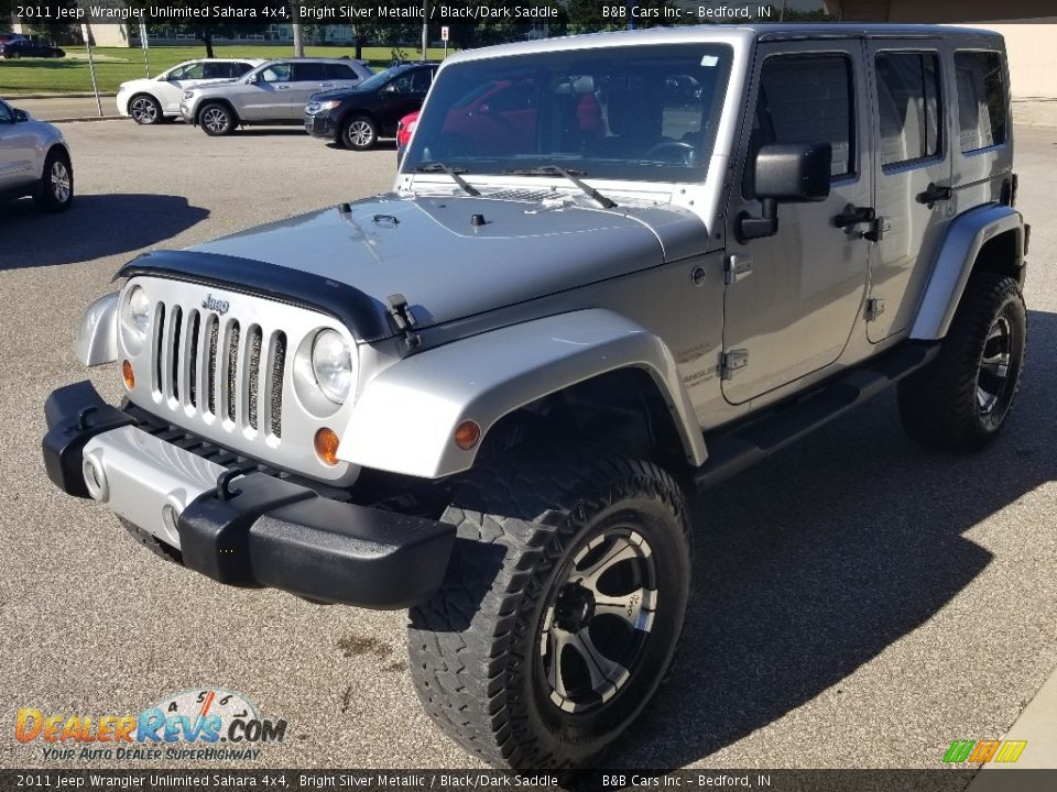 2011 Jeep Wrangler Unlimited Sahara 4x4 Bright Silver Metallic / Black/Dark Saddle Photo #21