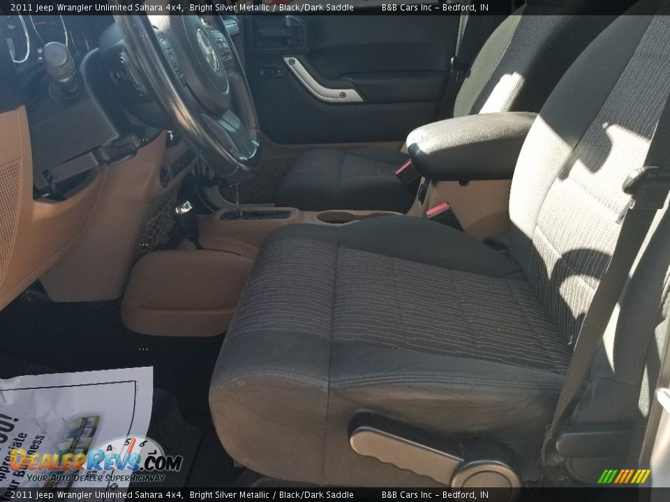 2011 Jeep Wrangler Unlimited Sahara 4x4 Bright Silver Metallic / Black/Dark Saddle Photo #34