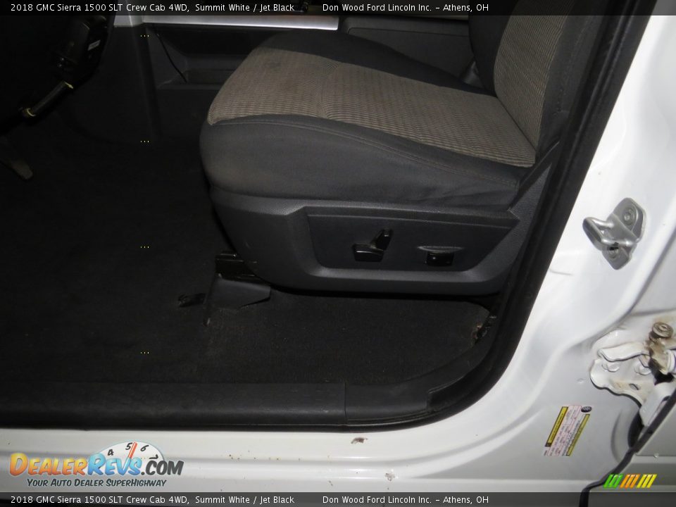 2018 GMC Sierra 1500 SLT Crew Cab 4WD Summit White / Jet Black Photo #17