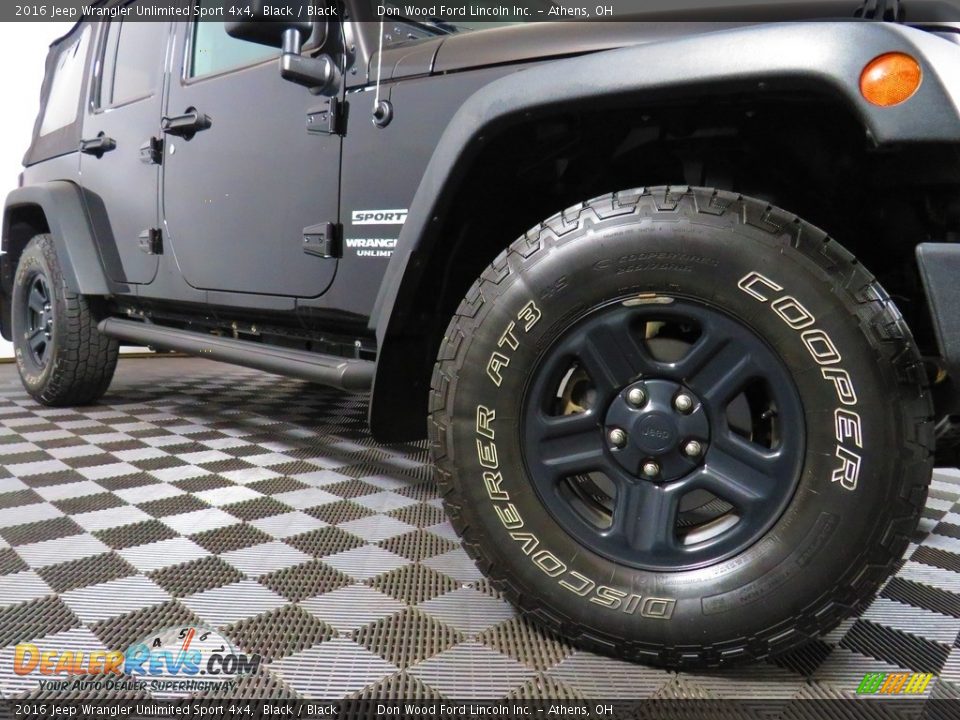 2016 Jeep Wrangler Unlimited Sport 4x4 Black / Black Photo #3