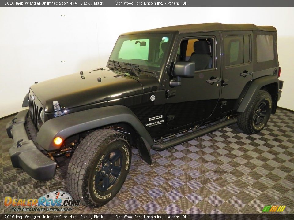 2016 Jeep Wrangler Unlimited Sport 4x4 Black / Black Photo #8