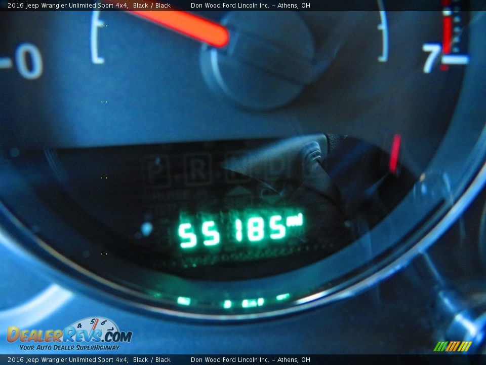 2016 Jeep Wrangler Unlimited Sport 4x4 Black / Black Photo #28