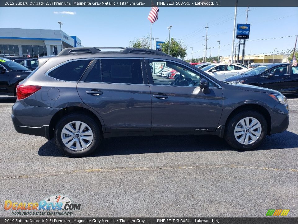 2019 Subaru Outback 2.5i Premium Magnetite Gray Metallic / Titanium Gray Photo #8