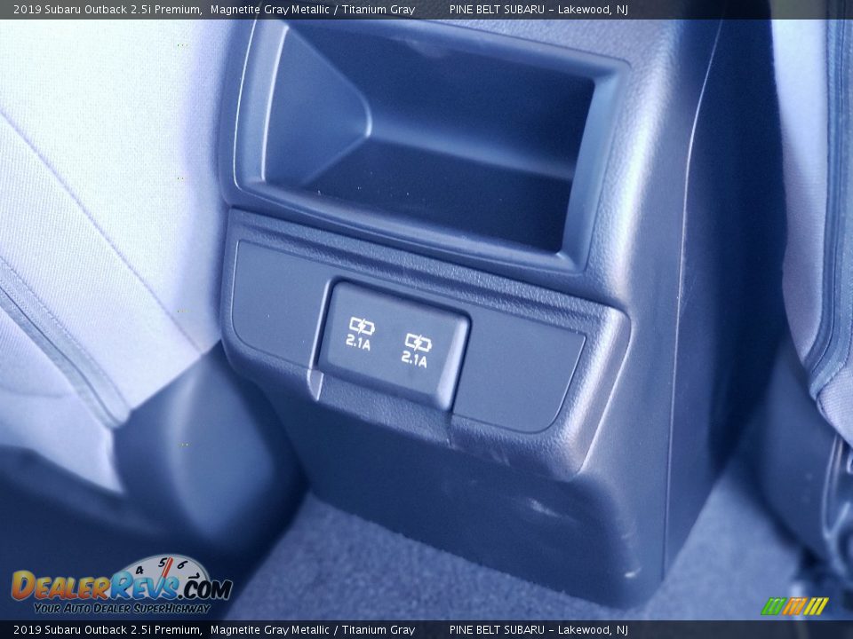 2019 Subaru Outback 2.5i Premium Magnetite Gray Metallic / Titanium Gray Photo #18