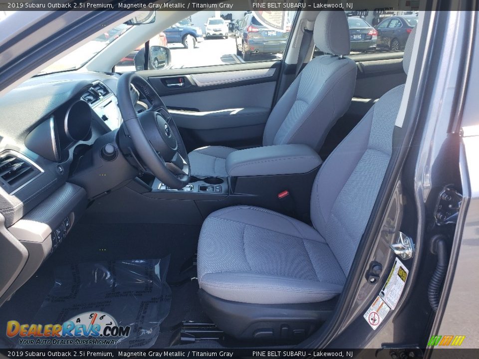 2019 Subaru Outback 2.5i Premium Magnetite Gray Metallic / Titanium Gray Photo #29