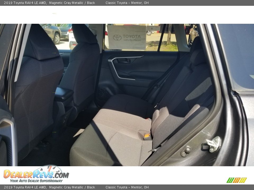 2019 Toyota RAV4 LE AWD Magnetic Gray Metallic / Black Photo #3