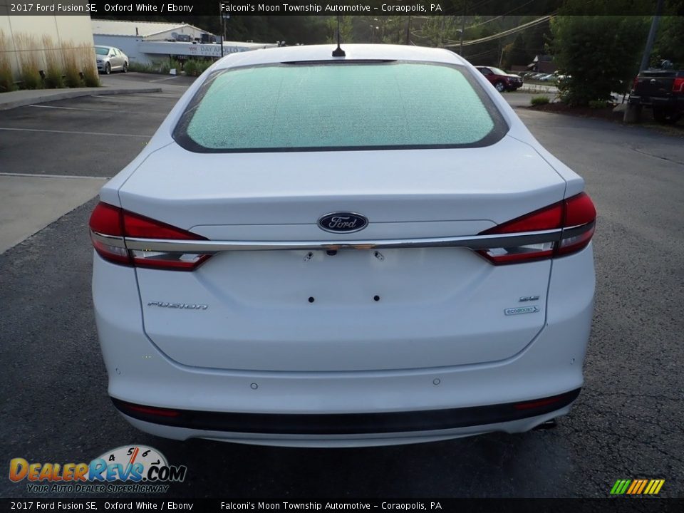 2017 Ford Fusion SE Oxford White / Ebony Photo #3
