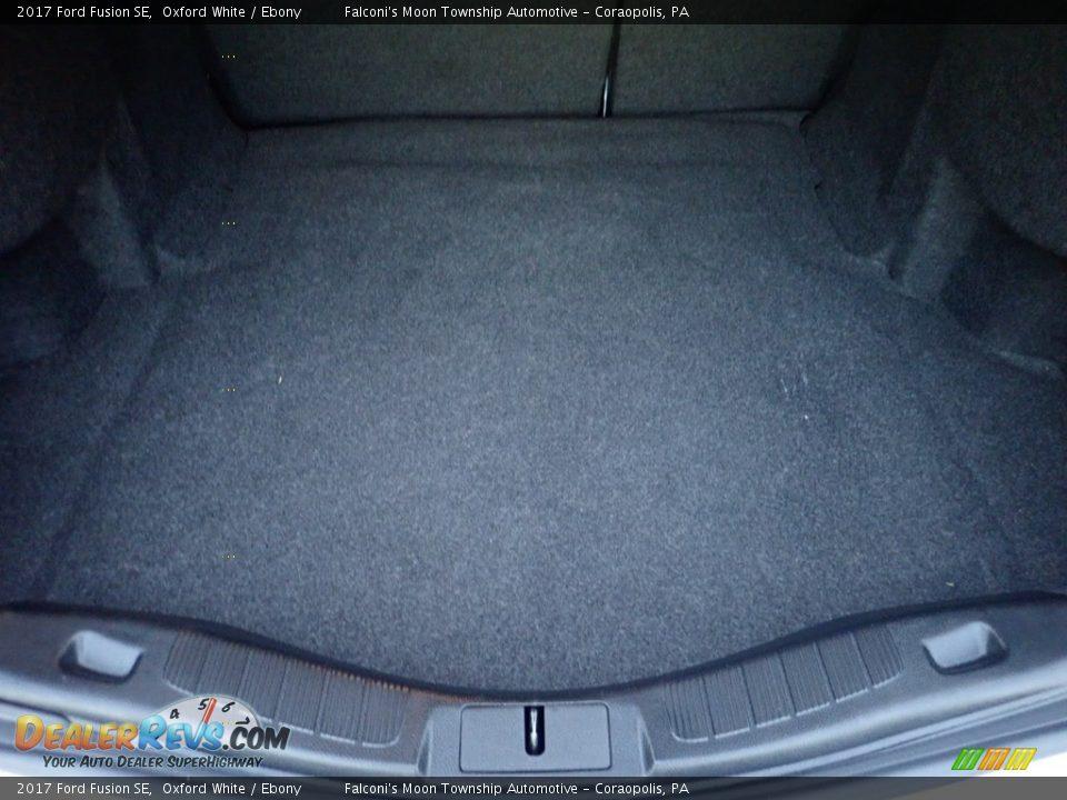 2017 Ford Fusion SE Oxford White / Ebony Photo #4