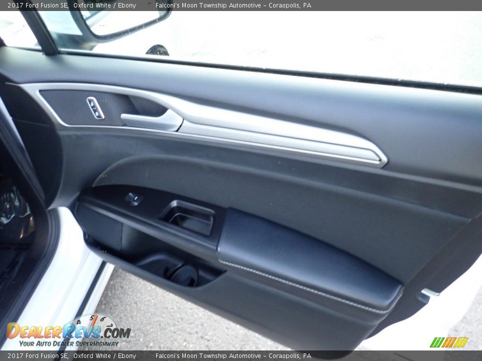2017 Ford Fusion SE Oxford White / Ebony Photo #13