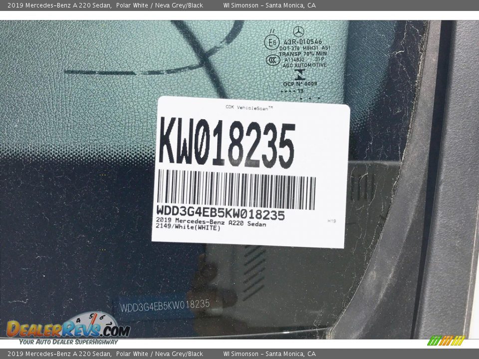 2019 Mercedes-Benz A 220 Sedan Polar White / Neva Grey/Black Photo #11