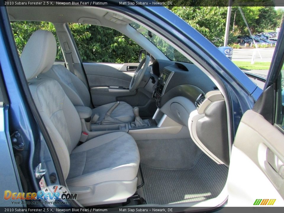 2010 Subaru Forester 2.5 X Newport Blue Pearl / Platinum Photo #18