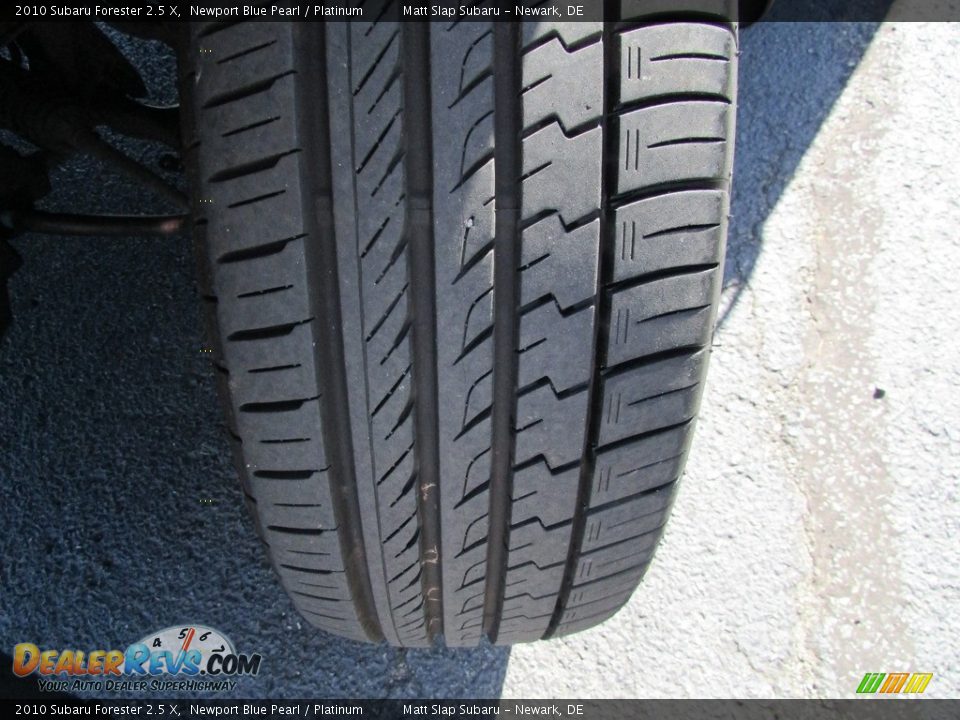 2010 Subaru Forester 2.5 X Newport Blue Pearl / Platinum Photo #23