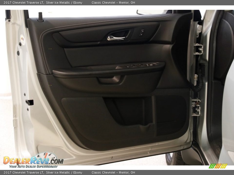 2017 Chevrolet Traverse LT Silver Ice Metallic / Ebony Photo #4