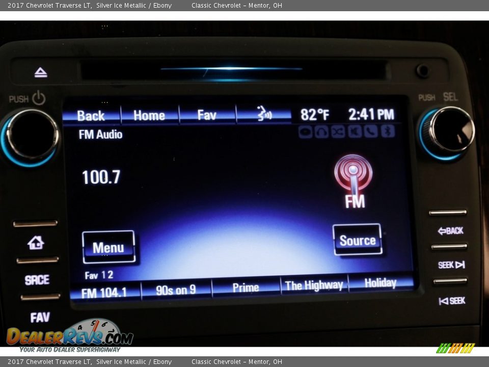 2017 Chevrolet Traverse LT Silver Ice Metallic / Ebony Photo #10