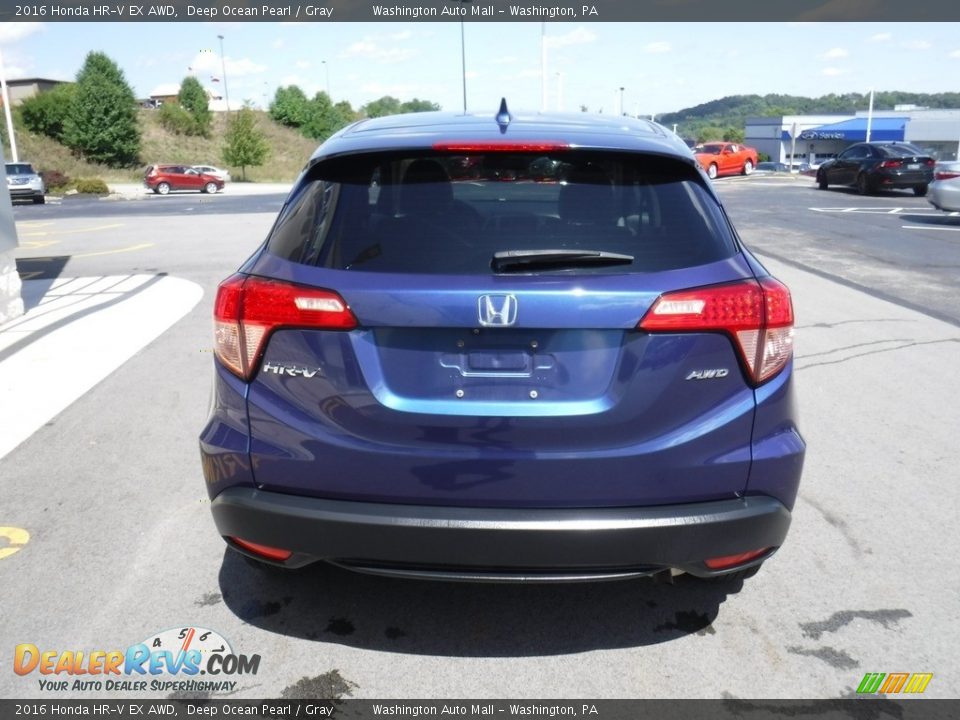 2016 Honda HR-V EX AWD Deep Ocean Pearl / Gray Photo #8